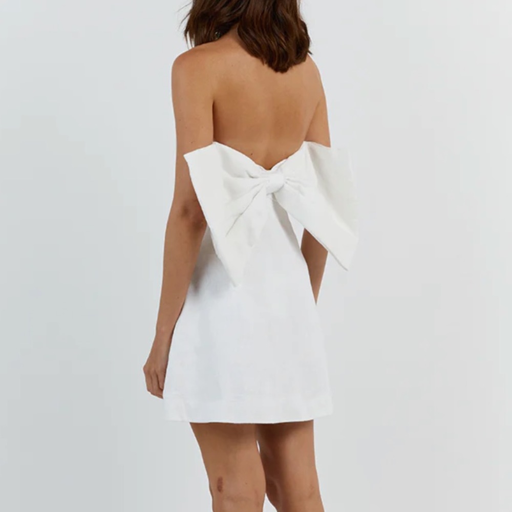 Aisle White Linen Back Bow Dress NWOT